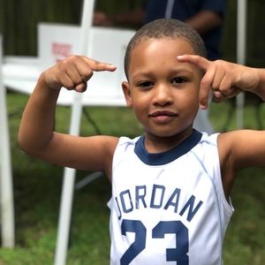 Meet your Posher, Dedrick